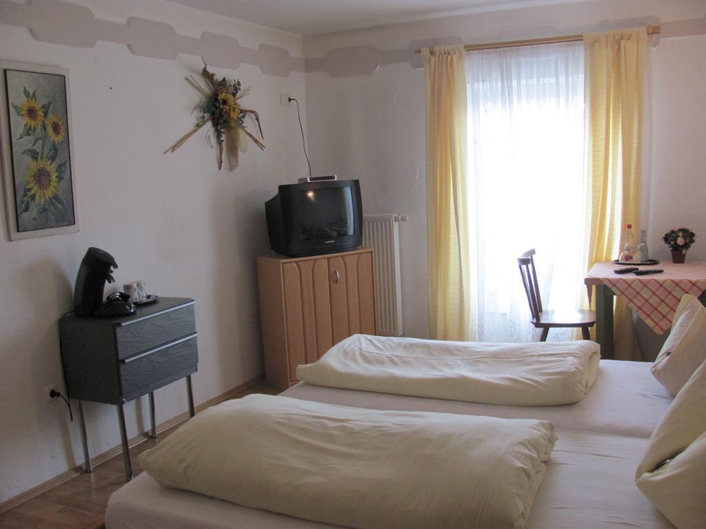 Hotel Negele Hohenfurch Экстерьер фото